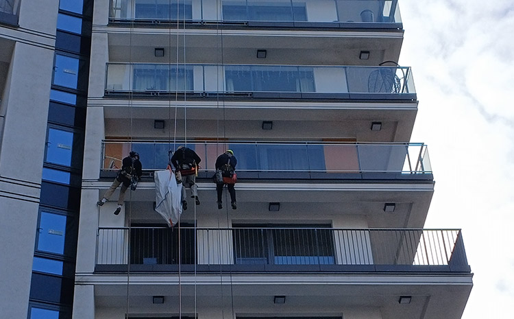 alpinplus-alpinistyczny-montaz-hpl